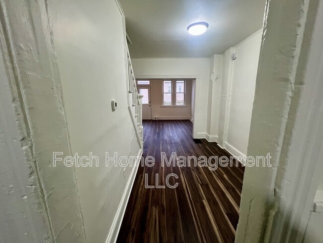 Building Photo - 462 S Christian St