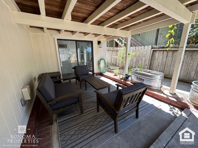 Building Photo - Furnished Guesthouse Suite in Sonoma