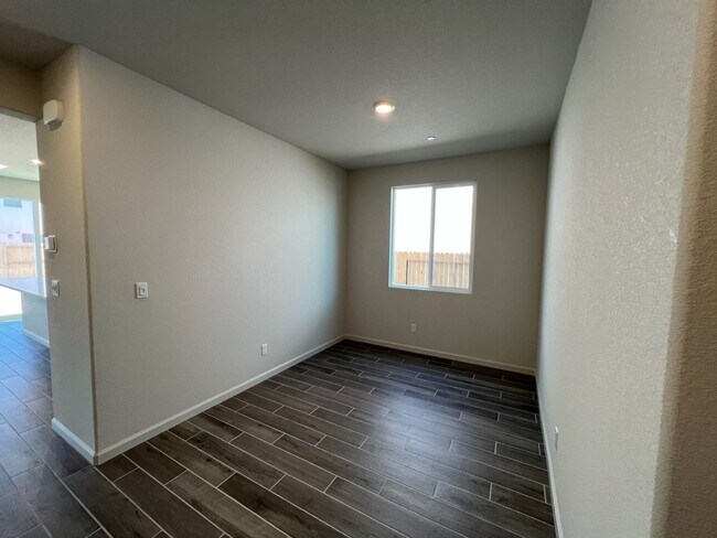 Building Photo - 4-bedroom two story plus a bonus loft!