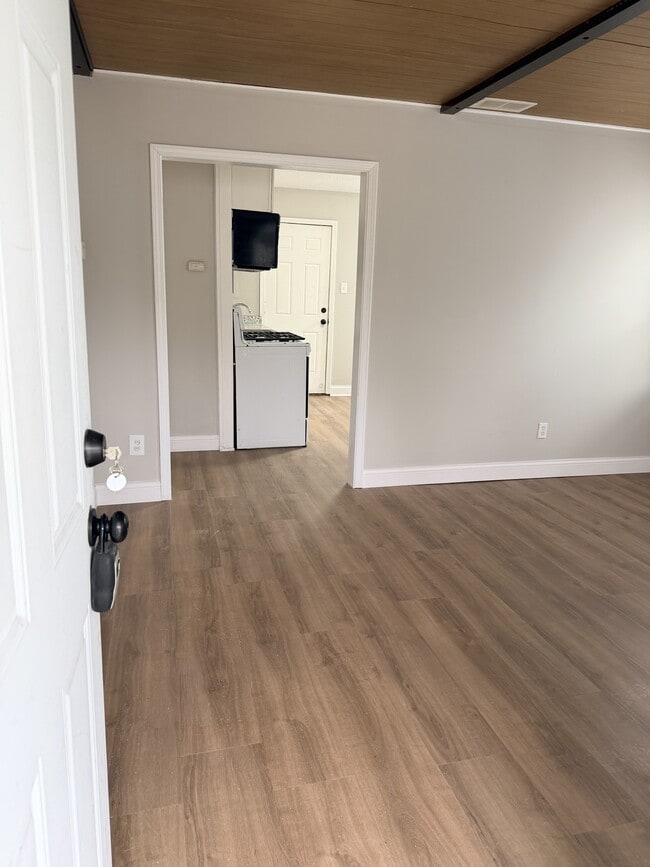 Building Photo - 21576 Audrey Ave