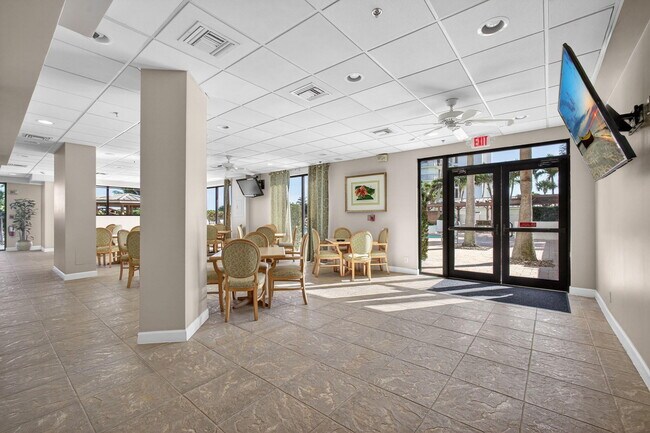 Building Photo - 3150 N Hwy A1A