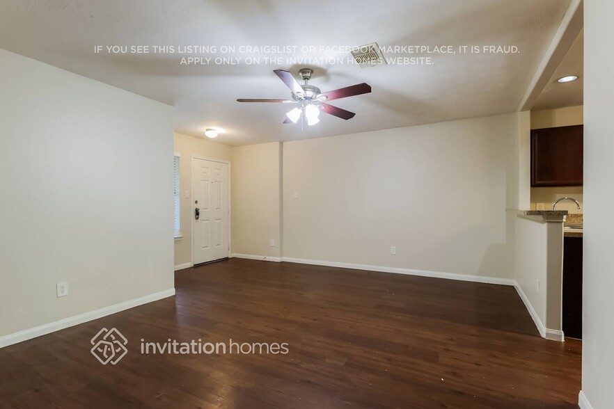 Building Photo - 6350 Scotchwood Dr