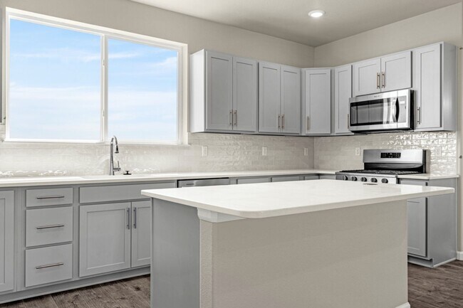 Building Photo - Luxury 4 Bed Townhouse with Amazing City and Mt Views on Westside