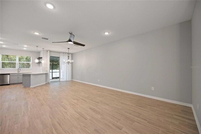 Building Photo - 3040 Via Sienna Cir