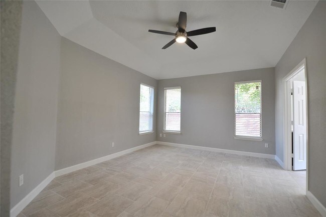 Building Photo - 21015 Eagle Bend