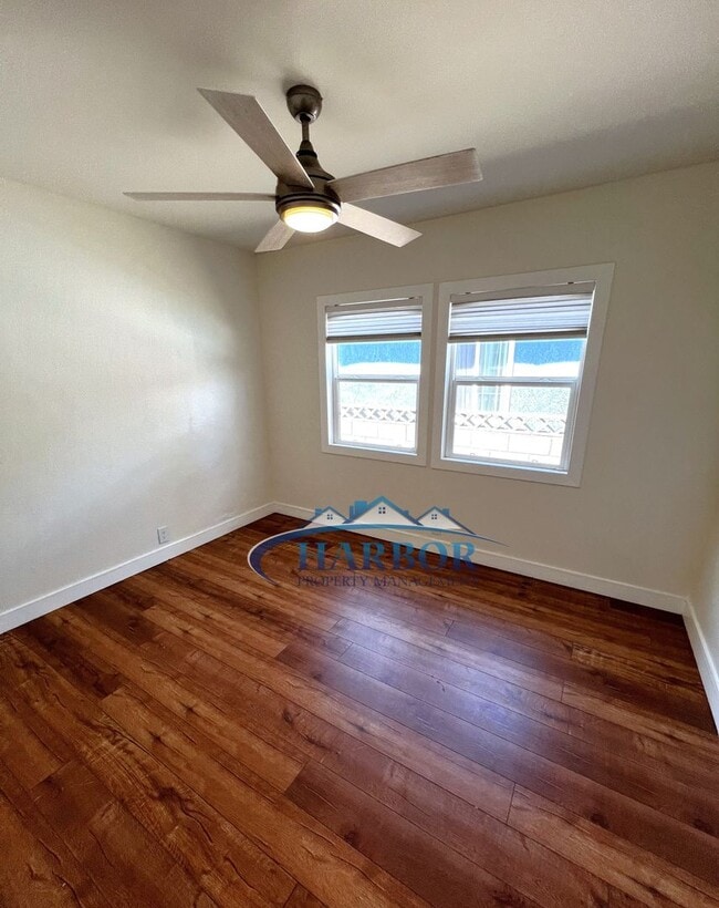 Building Photo - Spacious 3-Bedroom 1.5 Bath with a Large B...