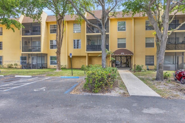 Building Photo - 470 NW 20th St