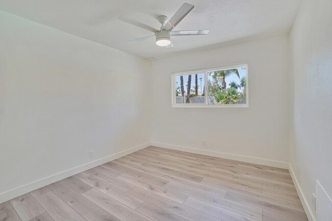 Building Photo - 74398 Myrsine Ave