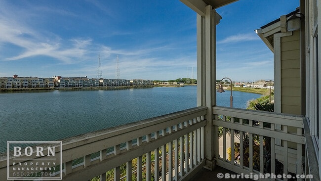 Building Photo - 643 Turnbuckle Dr