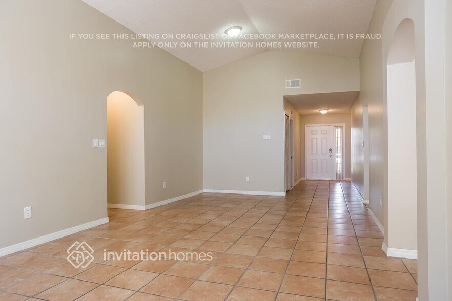 Building Photo - 15927 SW 82nd St