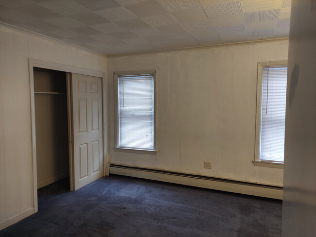 Building Photo - 342 Child St