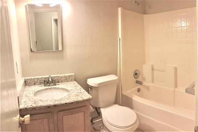 Building Photo - 1620 Flagstone Ln