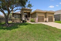 Building Photo - 1303 Bluff Forest