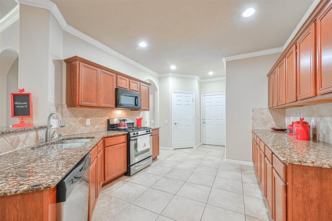 Building Photo - 5230 Garnetfield Ln