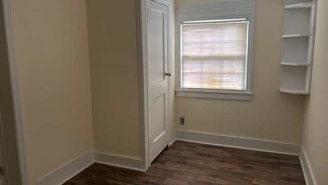 Building Photo - 312 Earnie Ln