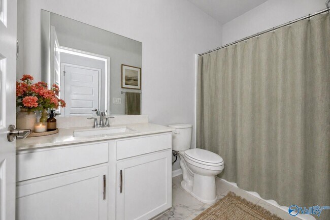 Building Photo - 302 Allene Wy