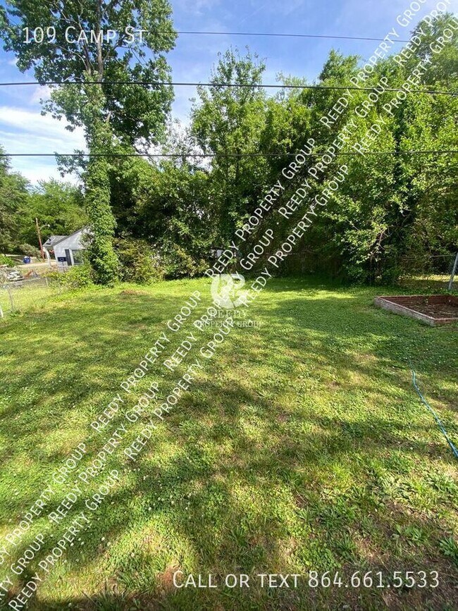 Building Photo - 109 Camp St