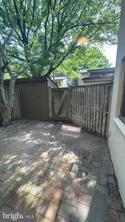 Building Photo - 11251 Skilift Ct