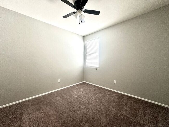 Building Photo - Stunning 4-bedroom, 2-bathroom home located in the vibrant community of Sahuarita, AZ