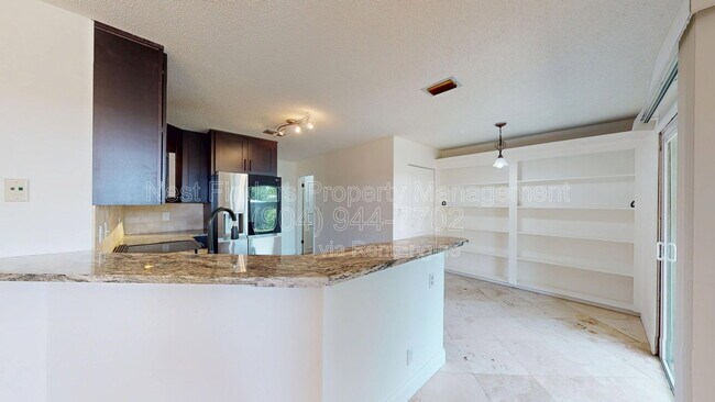 Building Photo - 111 Lobelia Rd