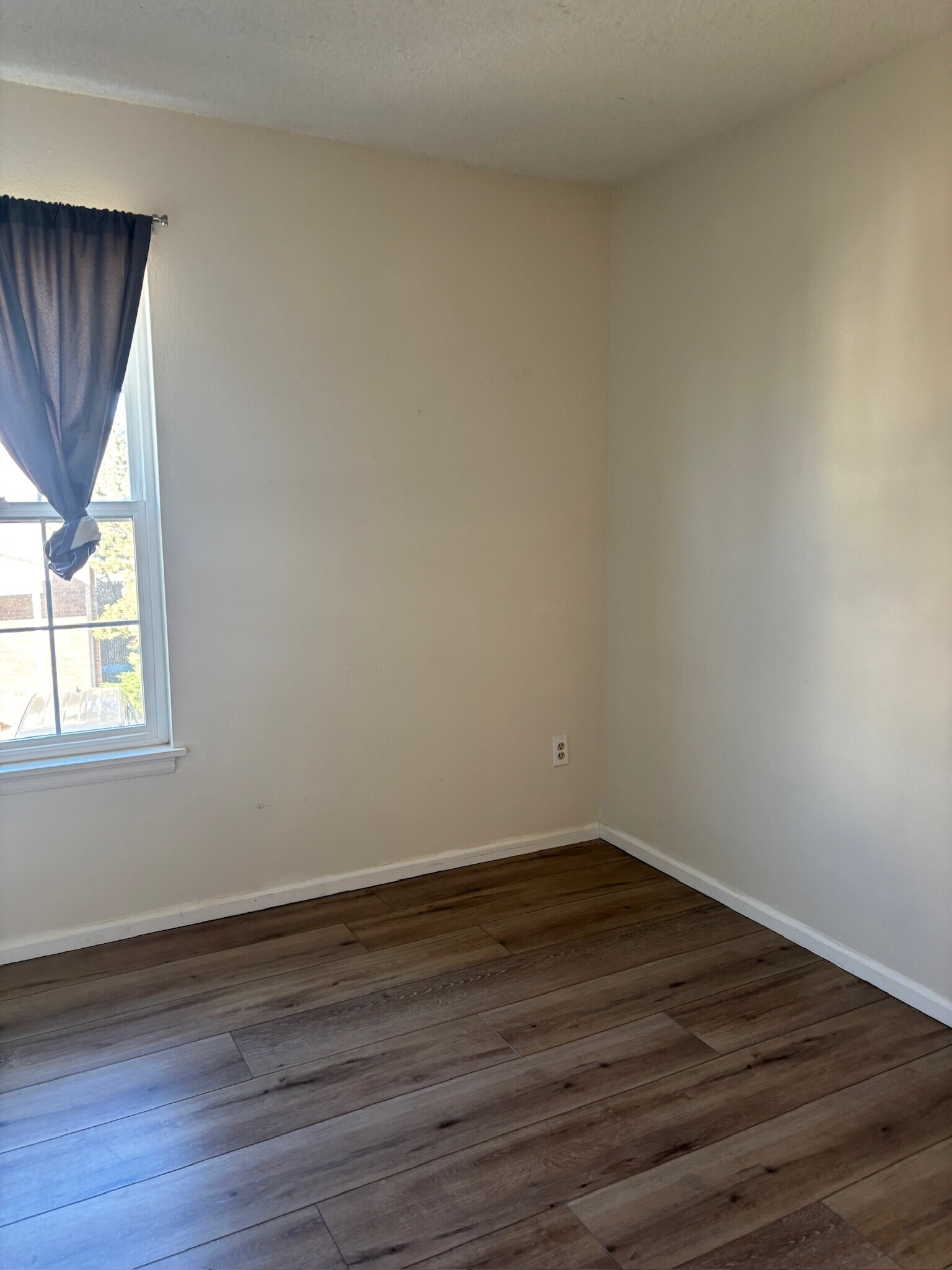 Building Photo - 22 Amesbury St