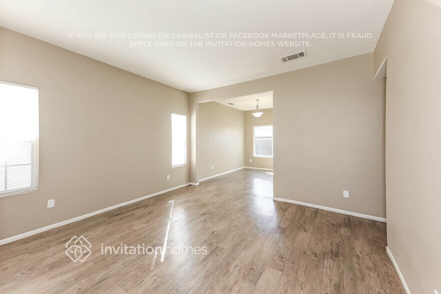 Building Photo - 1677 Mesquite Vista