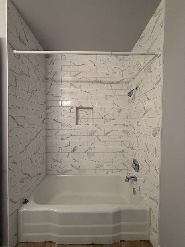 Building Photo - M12150