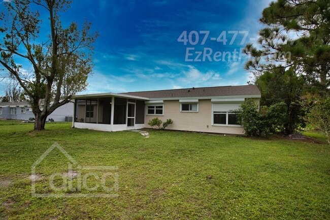 Building Photo - 6667 Carovel Ave
