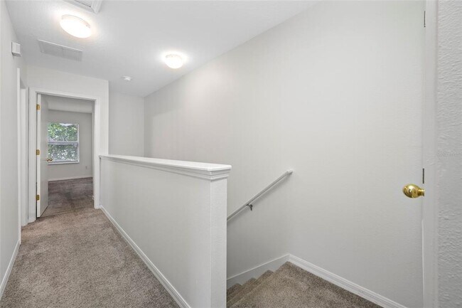 Building Photo - 2537 Harn Blvd