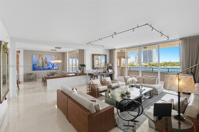 Building Photo - 7141 Fisher Island Dr