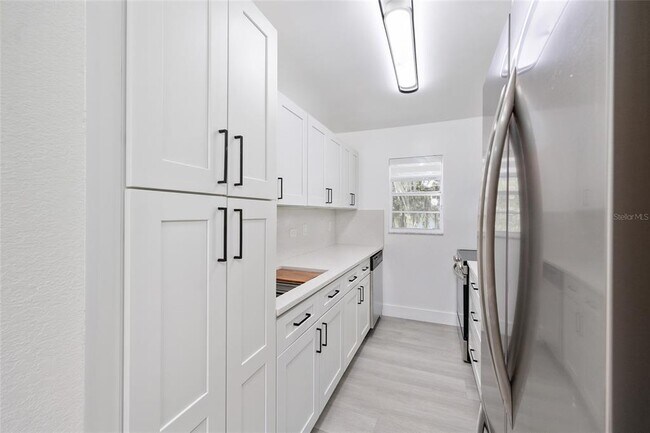 Building Photo - 1538 SE 25th St