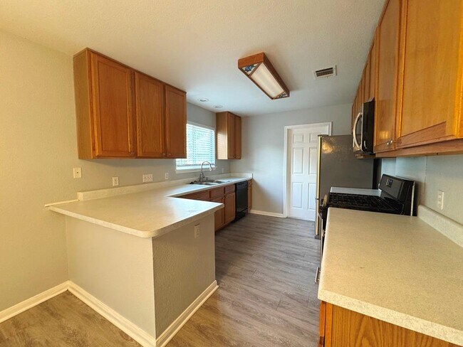Building Photo - 1009 Rutgers Dr