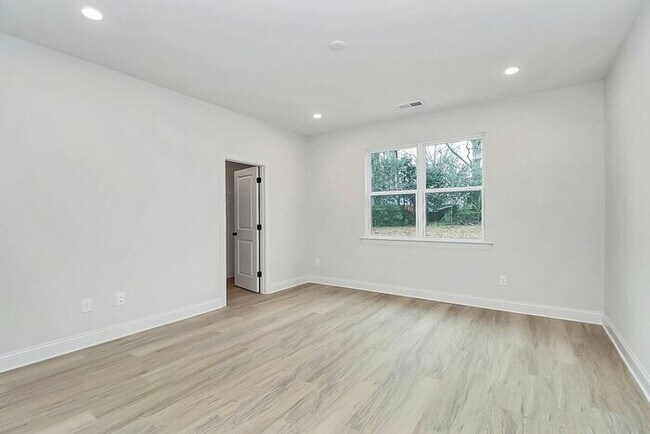 Building Photo - Brand New 4BD/2BA Ranch In Monroe!