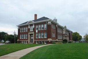 Building Photo - 3810 S 13th St