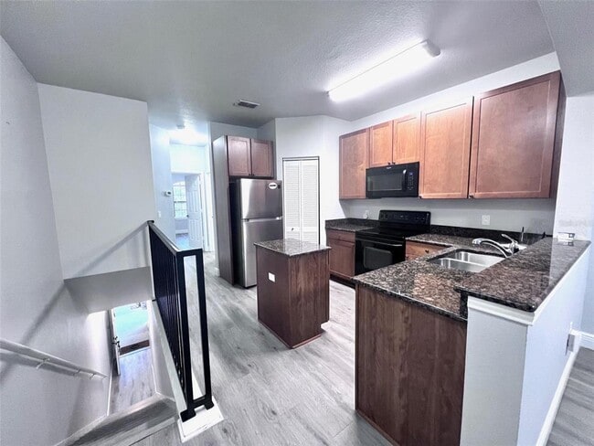 Building Photo - 2176 Portofino Pl