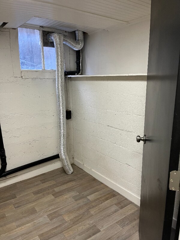 Building Photo - 1310 15th Ave