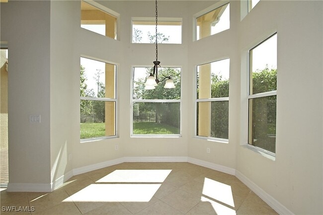 Building Photo - 11091 Sparkleberry Dr