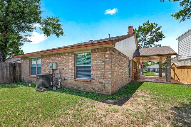 Building Photo - 19942 Great Elms Dr