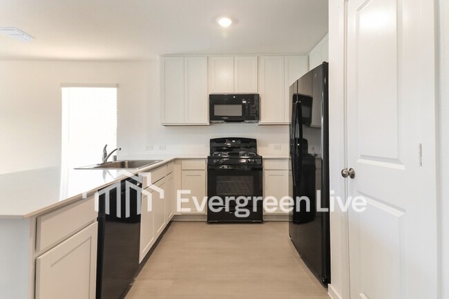 Building Photo - 6724 Haines Dr