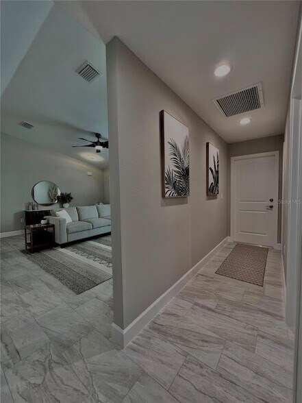 Building Photo - 1194 S Lassonde St