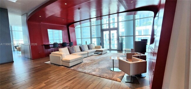 Building Photo - 1100 S Miami Ave