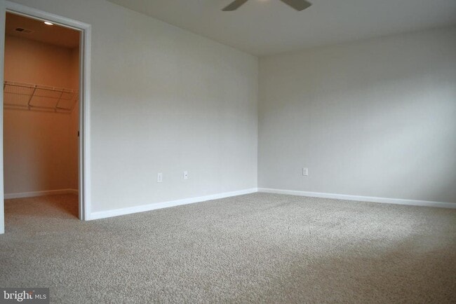 Building Photo - 109 N Marshview Terrace