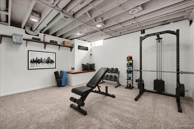 Building Photo - 23867 Stony Creek Dr