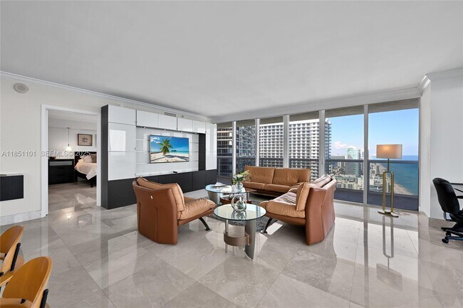 Building Photo - 1830 S Ocean Dr