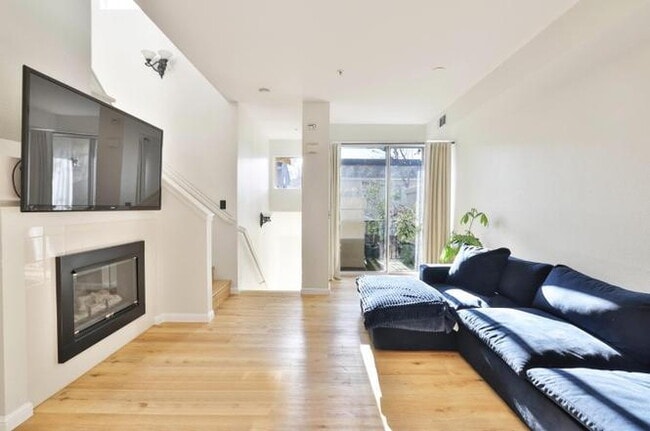 Building Photo - 114 Niguel Ln