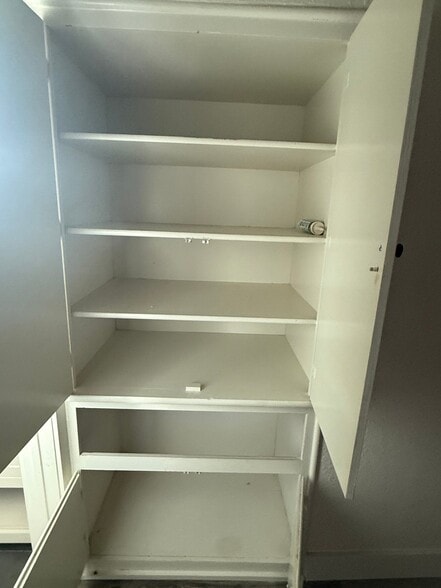 Building Photo - 922 Havenwood Dr