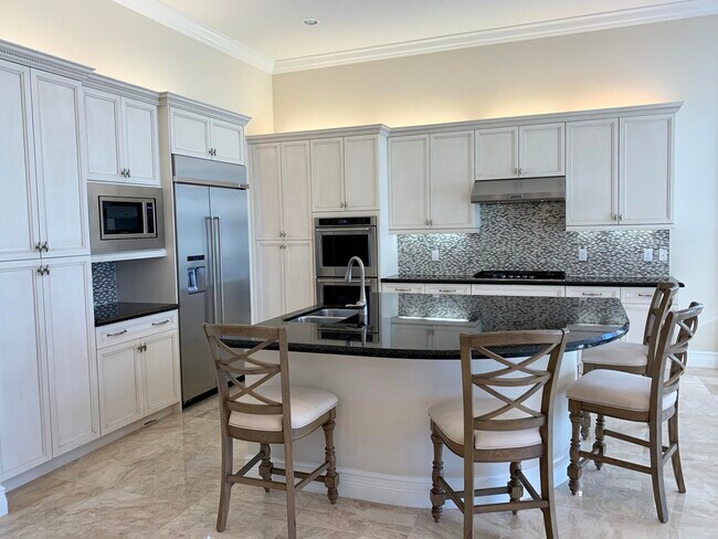 Building Photo - 16831 Pavilion Way