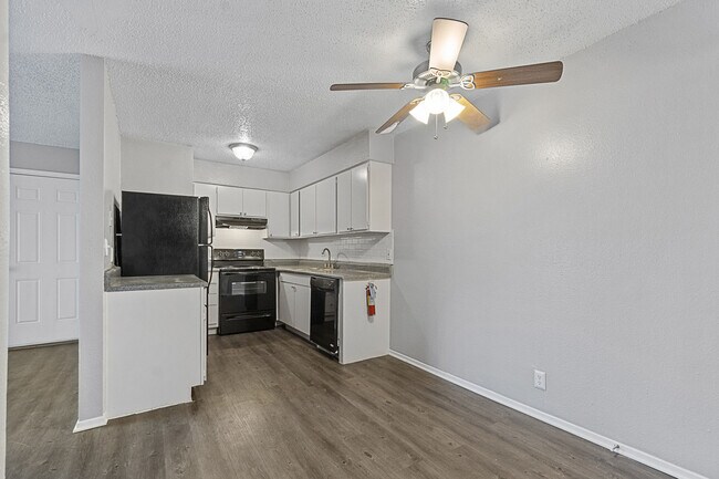 Maverick On Gilmer - Longview Tx Apartment Finder