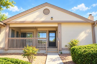 Building Photo - 3176 Shoshone Dr