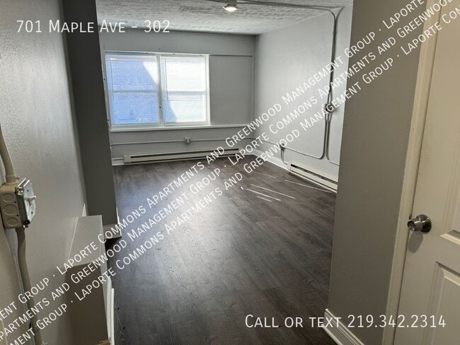 Building Photo - Maple Commons